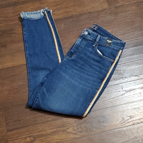 Abercrombie & Fitch Jean's size 28 - Picture 5 of 5